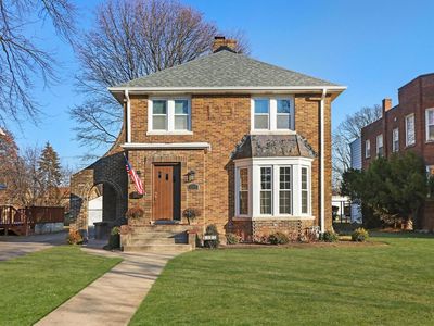 Property at 1317 N Jackson St, Waukegan, IL