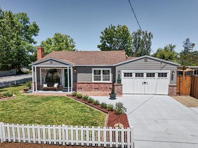 1205 Fairview Ave