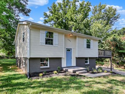 302 Plantation Dr