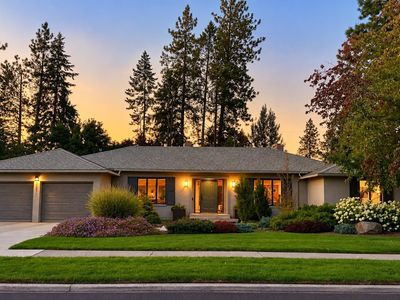 1010 W Comstock Ct