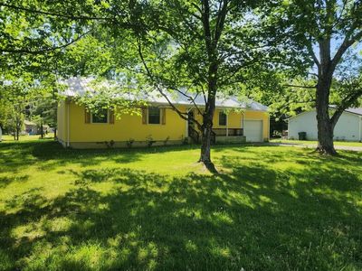1165 Meadow Rd