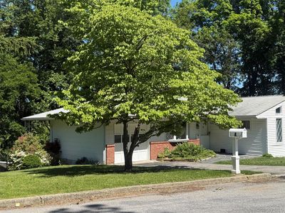 4 Buena Vista Avenue