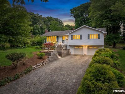 Property at 641 Antrim Rd, River Vale, NJ