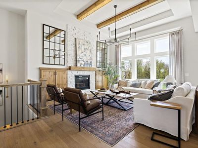 1095 Creekside Ranch Ct