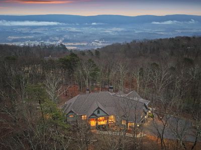 2958 Bluff View Dr