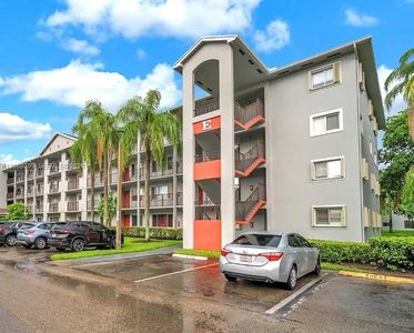 801 SW 138th Ave APT 107E
