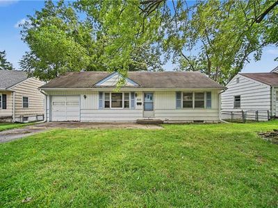 Property at 5733 Dearborn St, Mission, KS