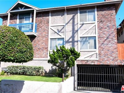 536 Evergreen St APT 3