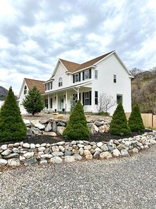 387 N Loafer Canyon Rd