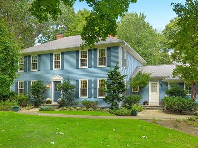 3 Lighthouse Ln