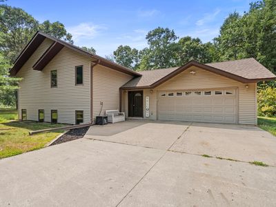 12103 Fuschia Dr