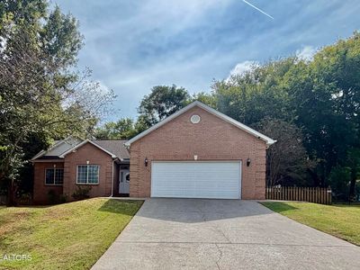 118 Windsor Dr