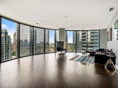 1409 Post Oak Blvd Unit 1804