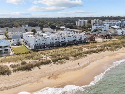 910 E Ocean View Ave APT 3