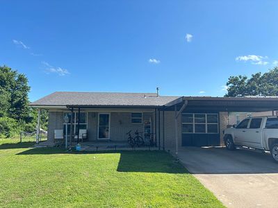 100 W Linda St