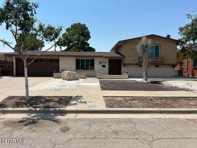 8808 Shaver Dr