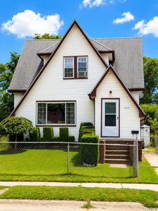 Property at 8056 Continental Ave, Warren, MI
