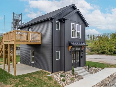 423 W Maple Street