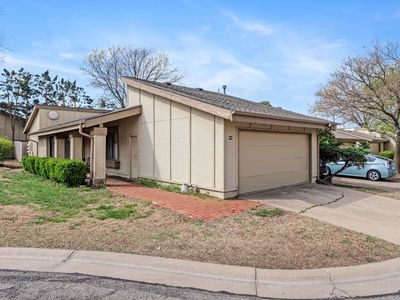 8201 E Harry St APT 406