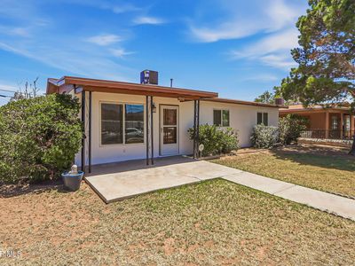 9040 Diana Dr