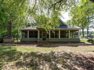 125 E Sewell Rd