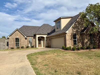 3903 Le Brooke Ln