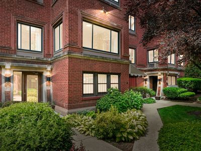 918 W Sunnyside Ave APT 1B