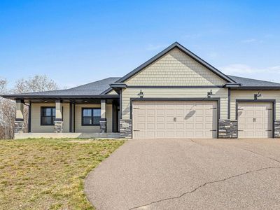 3239 Constance Blvd NE