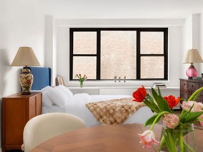 7 E 14th St APT 1523