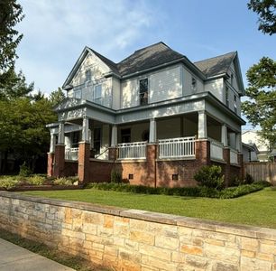 600 Austin Ave