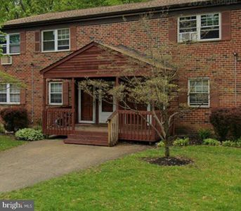 806 Garnet Dr