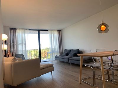 780 NE 69th St APT 506
