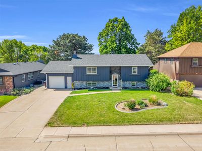 Property at 3 Seminole Ln, Kearney, NE