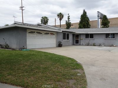2379 W Coronet Ave
