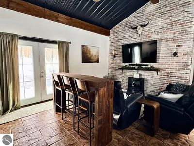 8922 Whispering Pines Dr