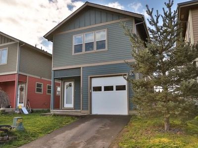 2865 Cottage Ln