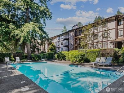 4501 Grandview Dr Drive W #t208