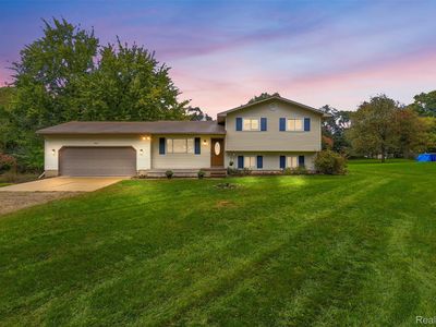 Property at 819 Alpine Trl, Fenton, MI