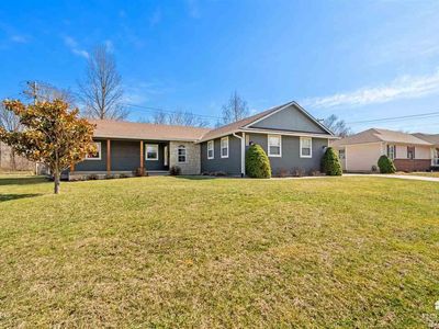 8736 Eagles Landing Dr