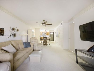 750 SE 6th Ave APT 322