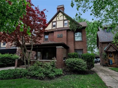 120 North Dr