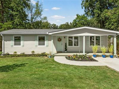 2406 Woodland Dr NW