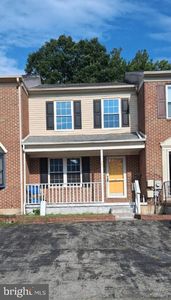 85 Mackenzie Ct