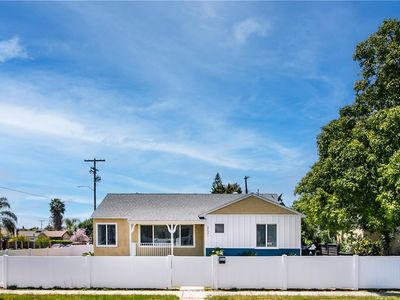 8541-8539 Morehart Ave