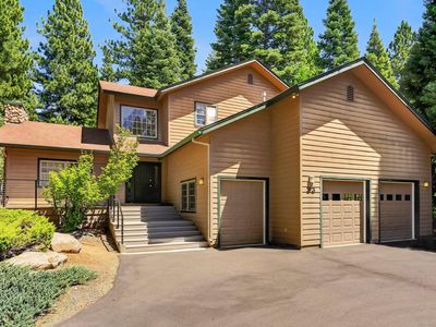 33 Manor Dr