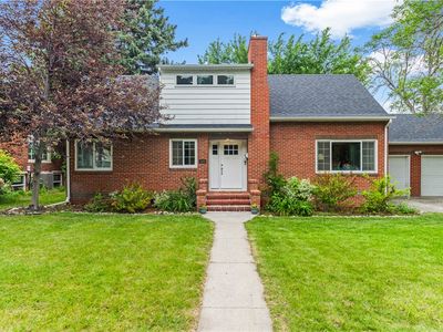 2403 Elm St