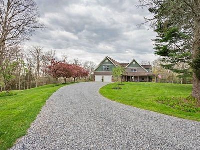 2270 Pine Tree Rd