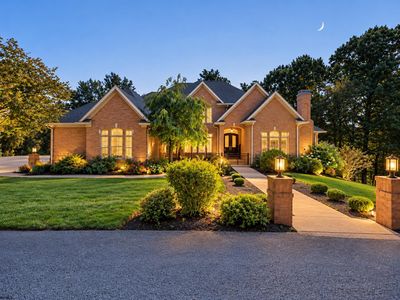 24 Woodcliff Dr
