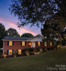 3101 Canterberry Dr