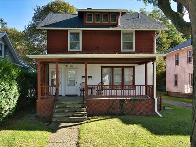 715 Riverside Ave